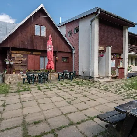 Chata Bukvica, Penzion Rencisov