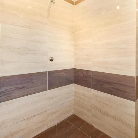 Penzion Chata Bukvica, *